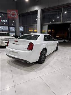 کرایسلەر 300